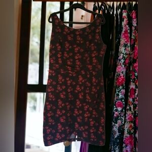 QUEEN OF HEARTS by Letty Tennant...beautifully made dress size 18.